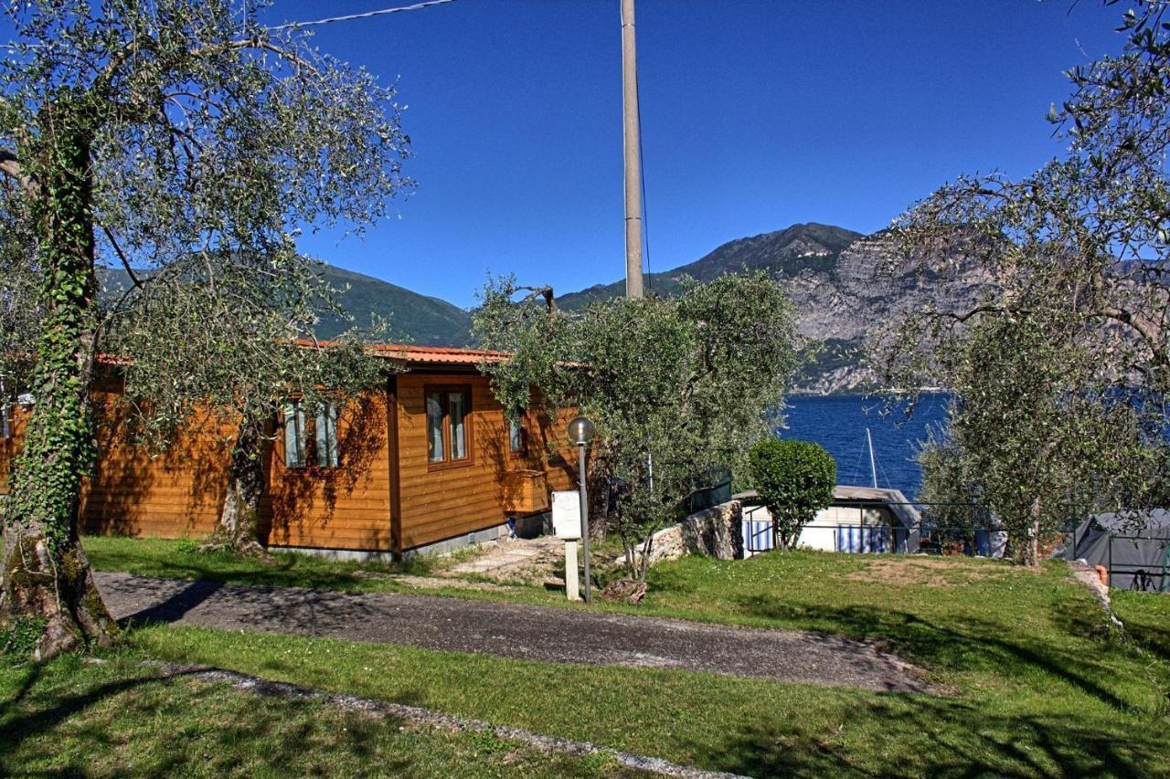 Monja Camping Village Brenzone sul Garda Eksteriør billede