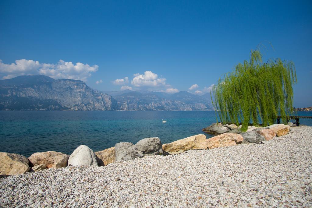 Monja Camping Village Brenzone sul Garda Eksteriør billede